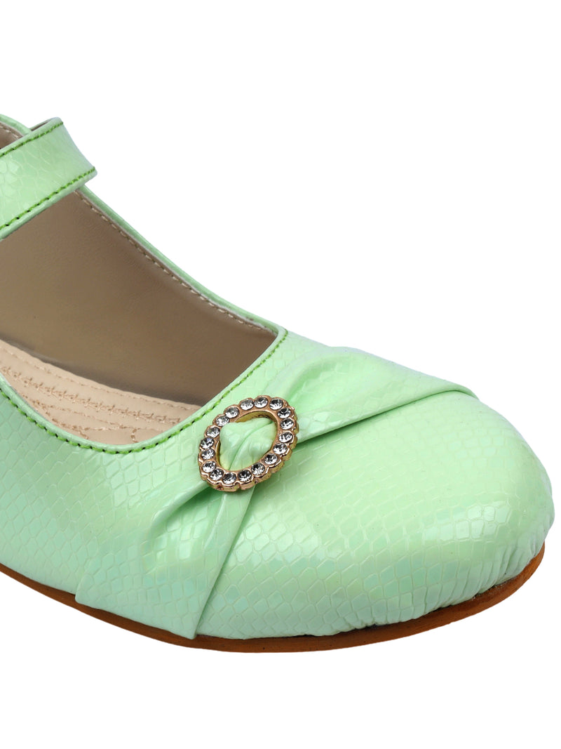 Green Textured Buckled Ballerinas With Straps (Pair Of 1) - D'chica